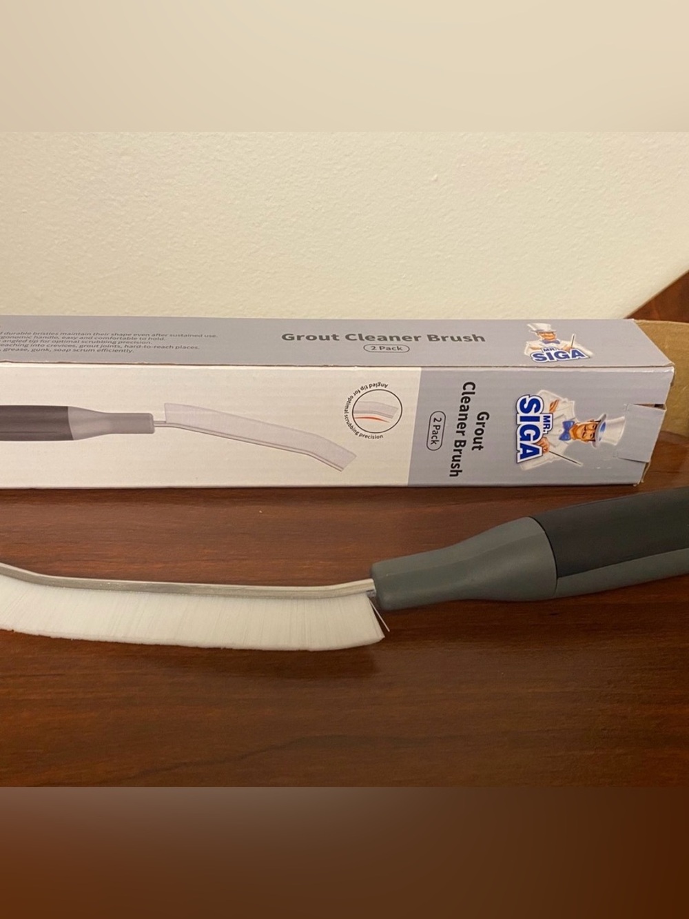 Grout crevice cleaning brush and cleaning cloths